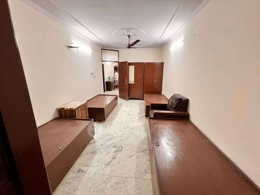 3 BHK Flat In S for Rent  In Dwarka Sector 07