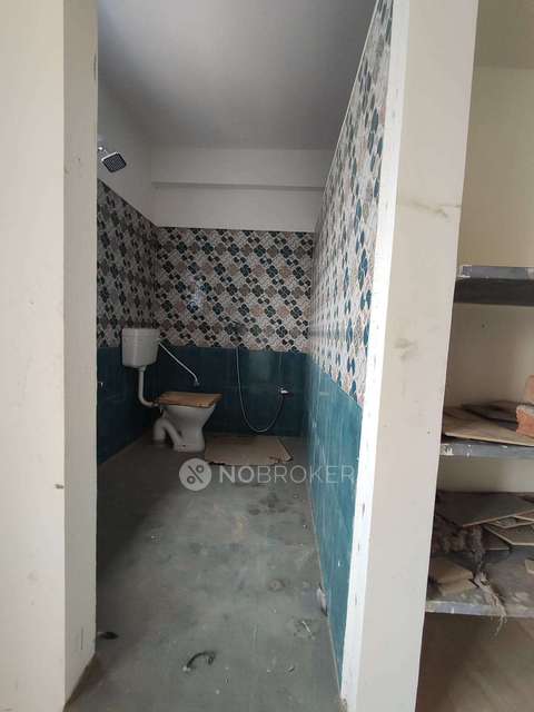 3 BHK Flat In Padmalaya For Sale  In Ponniamanmedu 