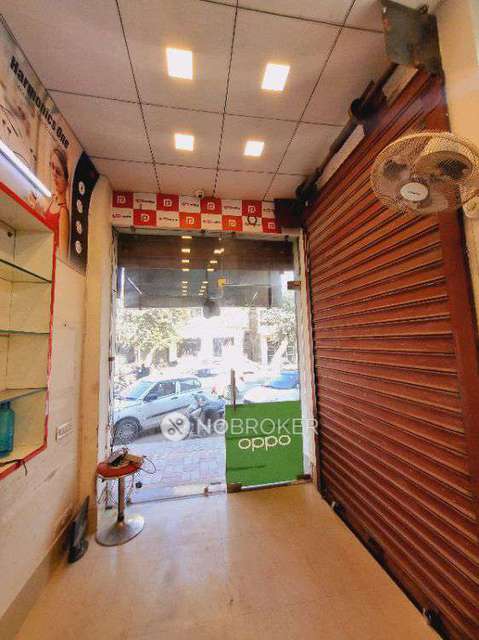 Showroom in Najafgarh, Delhi for sale 