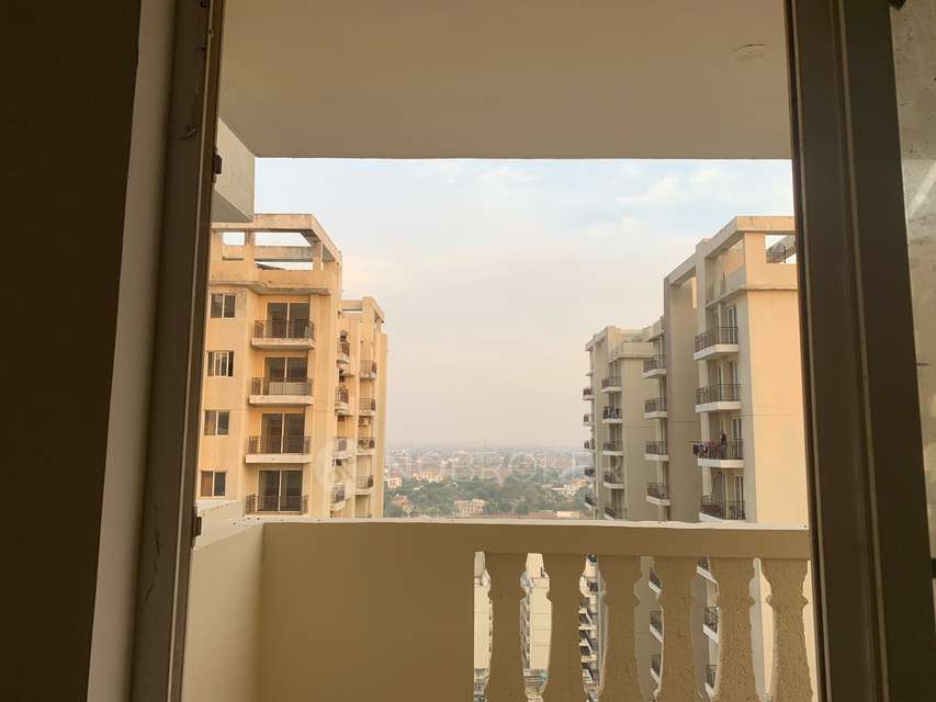 2 BHK Flat In Ansal Royal Heritage for Rent  In Sector 70