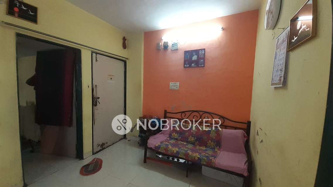 1 BHK Flat In Subhadra Apartment For Sale  In Mangalwar Peth, Kasba Peth