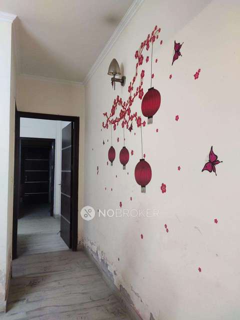 2 BHK Flat In Standalone Building  For Sale  In Lajpat Nagar