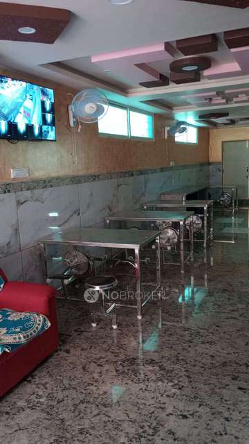 PG for Girls in Vinayak Nagar