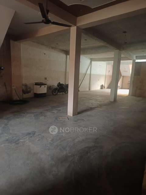 Godown/Warehouse in Karawal Nagar, Delhi for Rent 
