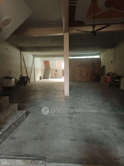 Godown/Warehouse in Karawal Nagar, Delhi for Rent 