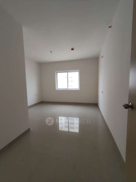 2 BHK Flat In Mantri Serenity For Sale  In Doddakallasandra