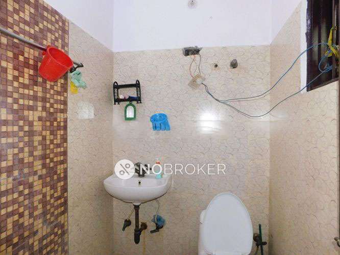 2 BHK Flat In Rwa Society For Sale  In Indirapuram