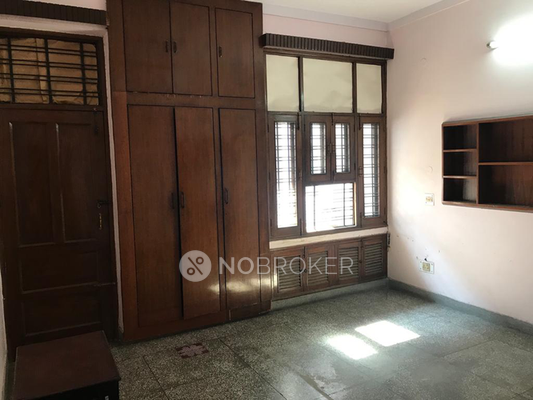 1 BHK Flat for Rent  In Sector 14 