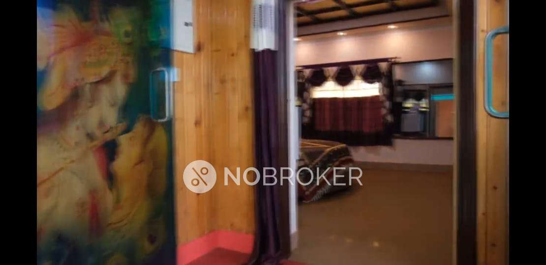 4+ BHK Flat In Standalone Building  For Sale  In Kodambakkam