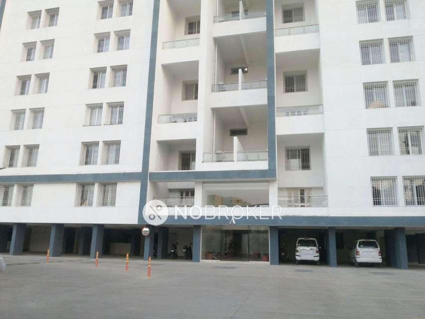 2 BHK Flat In Majestic Towers For Sale  In Bibwewadi