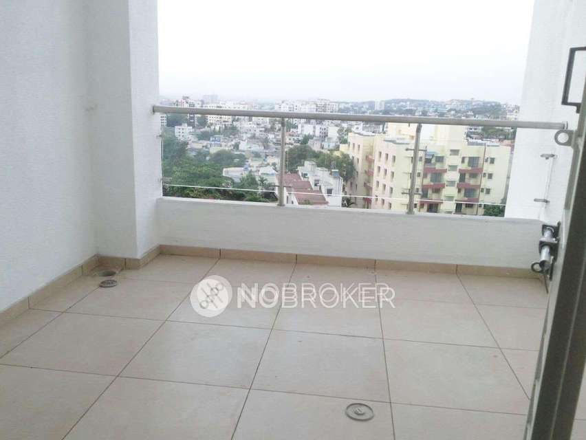 2 BHK Flat In Majestic Towers For Sale  In Bibwewadi
