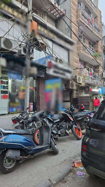 Showroom in  Dilshad Garden, , Delhi for Rent 