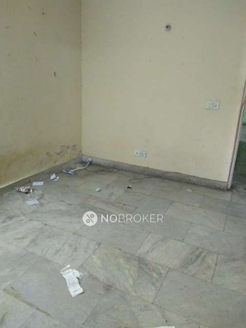 2 BHK Flat In Shipra Sun City Royal Tower,tehcia 2601 Windson For Sale  In Indirapuram