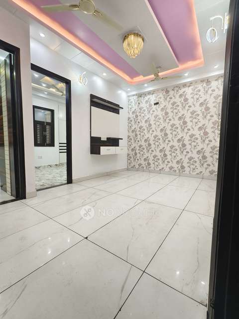 3 BHK Flat In Lord Krishna Apartment, Uttam Nagar For Sale  In Uttam Nagar