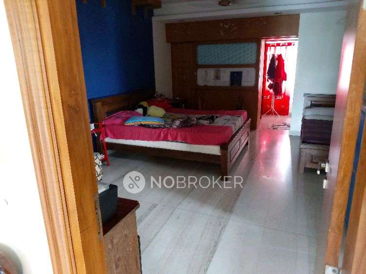 4 BHK Flat In Lakshmi Kohinoor Residency For Sale  In Banjara Hills