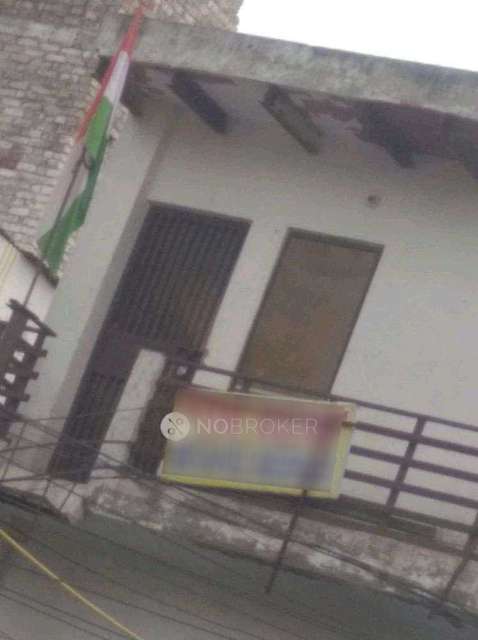 1 BHK Flat for Rent  In Paschim Puri