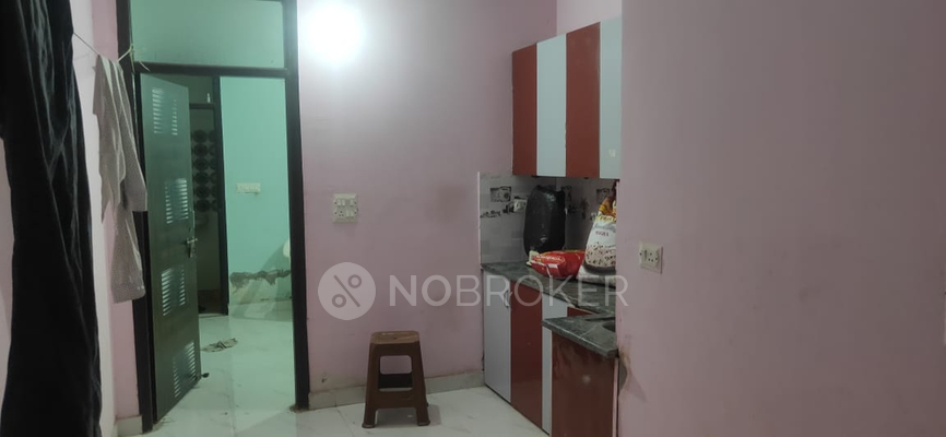 1 BHK Flat In Standalone Building  for Rent  In Mohan Garden