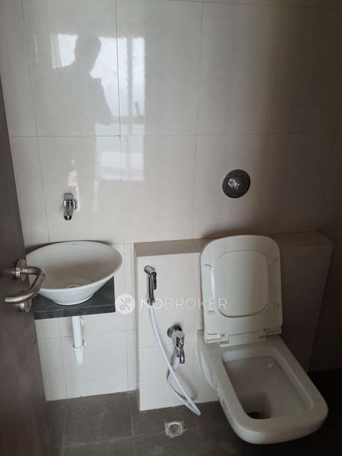 2 BHK Flat In Sethia Imperial Avenue For Sale  In Malad East