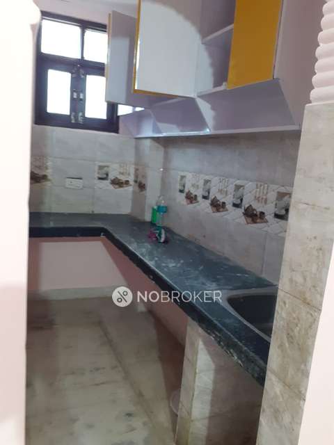 4 BHK Flat For Sale  In Patparganj