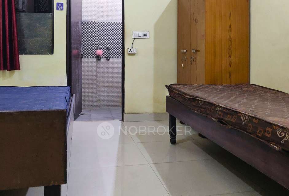 PG for Girls in Shalimar Bagh