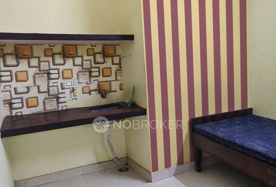 PG for Girls in Shalimar Bagh