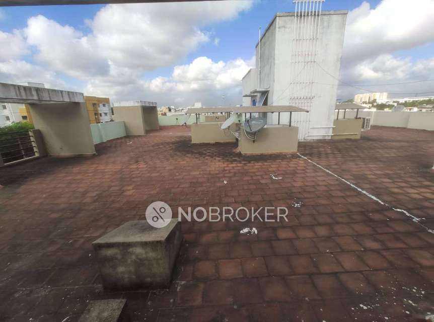 2 BHK Flat In Sr Nivetha Castle For Sale  In Gowriwakkam