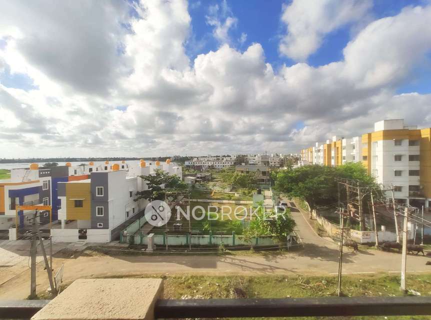 2 BHK Flat In Sr Nivetha Castle For Sale  In Gowriwakkam