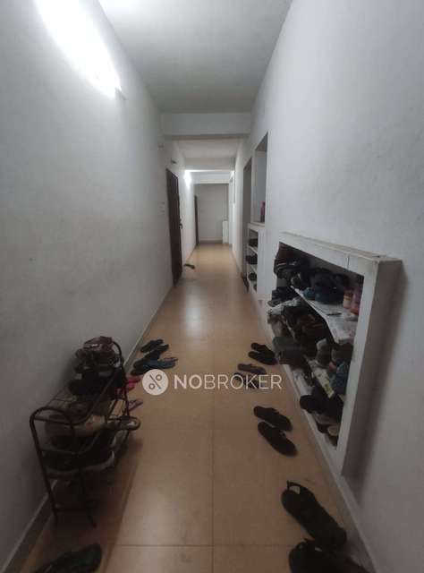 2 BHK Flat In Sr Nivetha Castle For Sale  In Gowriwakkam