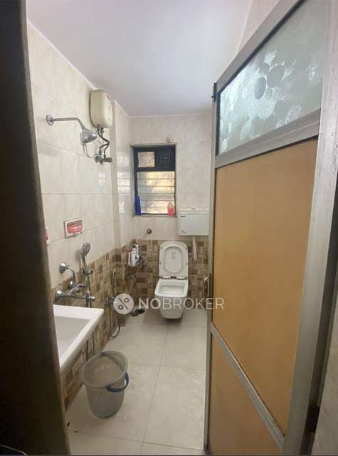 2 BHK Flat In Satyam Society For Sale  In Vile Parle East