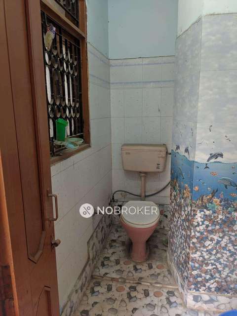 2 BHK Flat In Gupta Sadan For Sale  In Laxmi Nagar