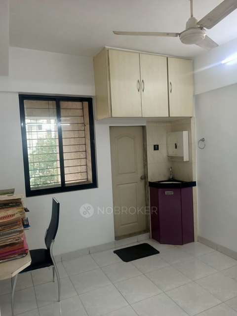 2 BHK Flat In Sadanand Chs For Sale  In Tilak Nagar