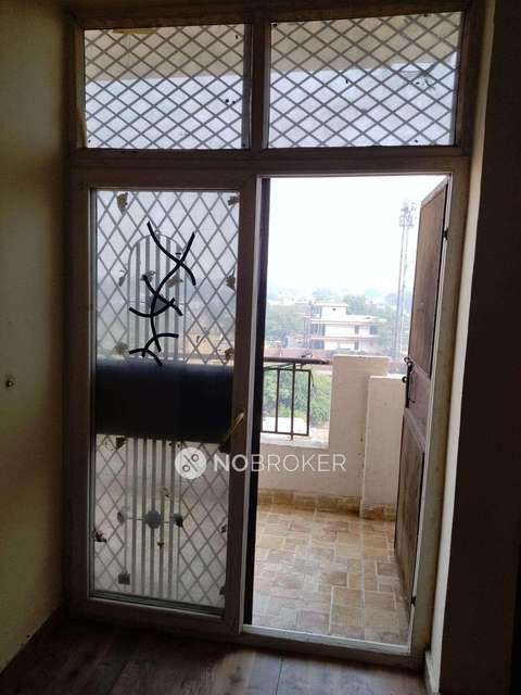 1 BHK Flat In Avj Heights  For Sale  In Zeta I