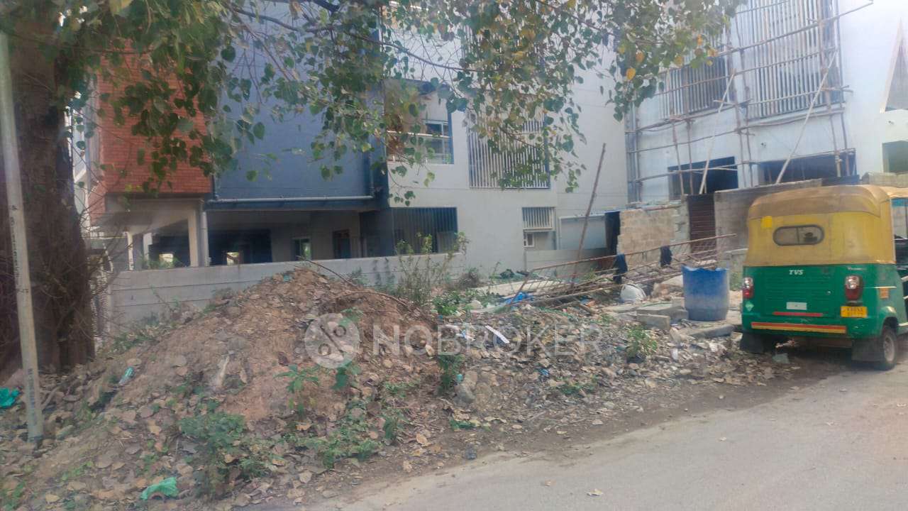 Plot For Sale  In Meenakshi Layout .phase1 In Meenakshi Layout Main Rd