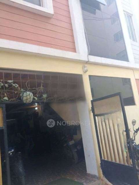 PG for Girls in Kodathi