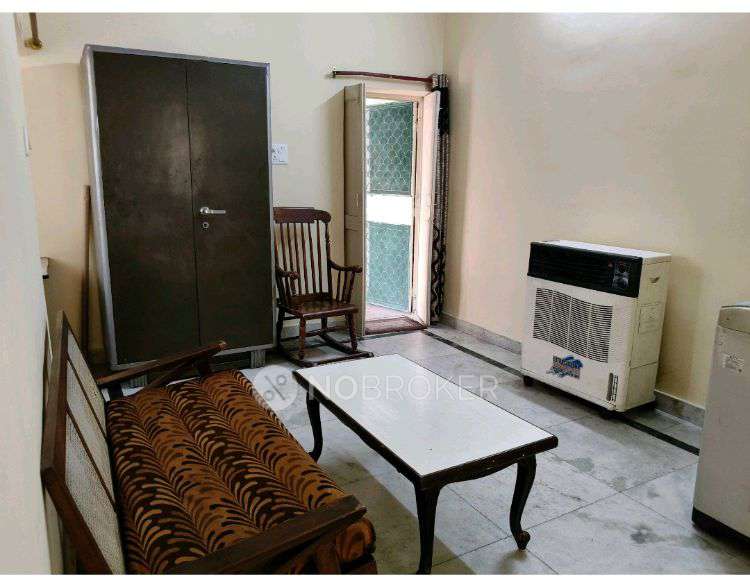 1 BHK Flat In Dda Flat,sector 2,rohini for Rent  In Pocket 6, Sector 2, Rohini