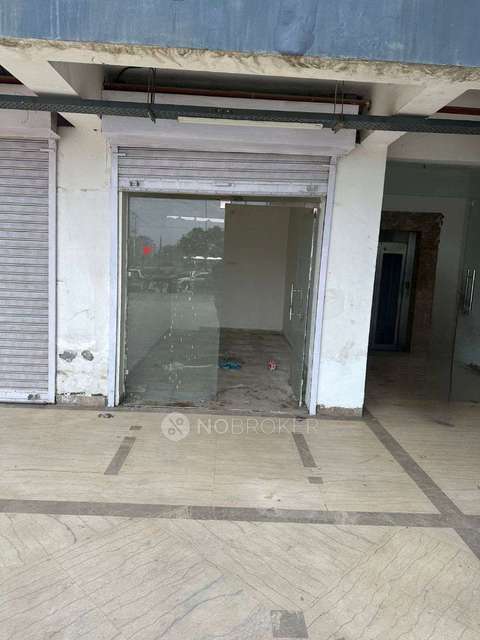 Shop in Wave City, Ghaziabad for Rent 