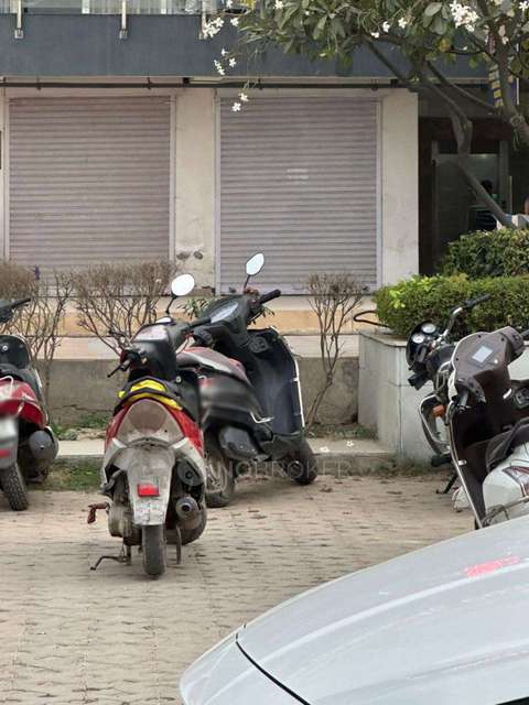 Shop in Wave City, Ghaziabad for Rent 