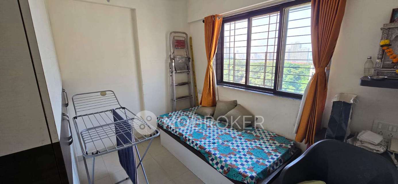 2 BHK Flat In Uk Wedik Heights For Sale  In Kandivali East