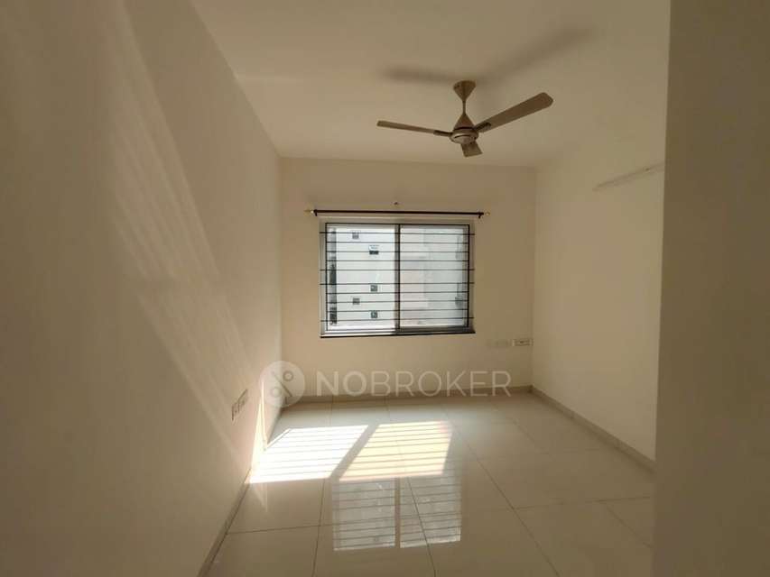 2 BHK Flat In Casagrand Royale Phase 2 For Sale  In Sholinganallur