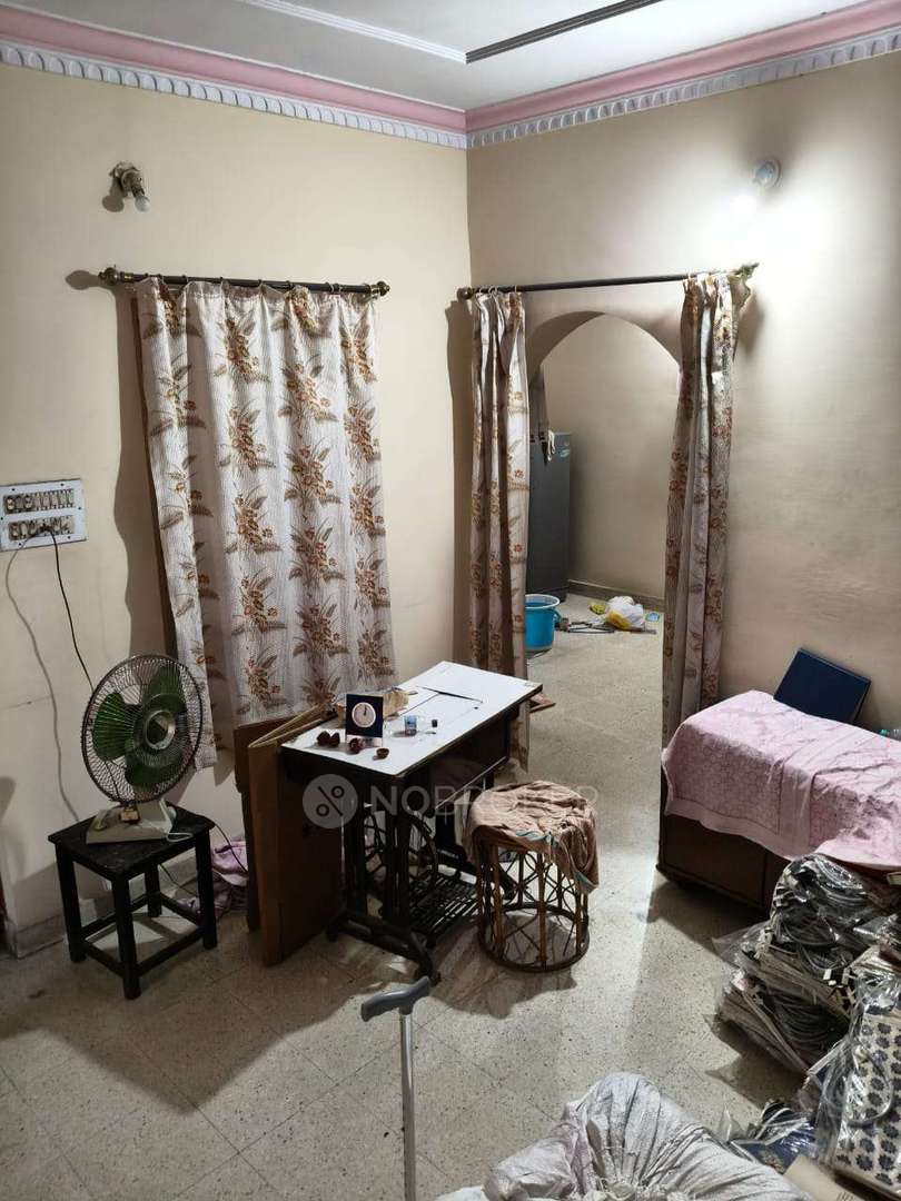 4+ BHK Flat In Standlone Building for Rent  In Mavalli