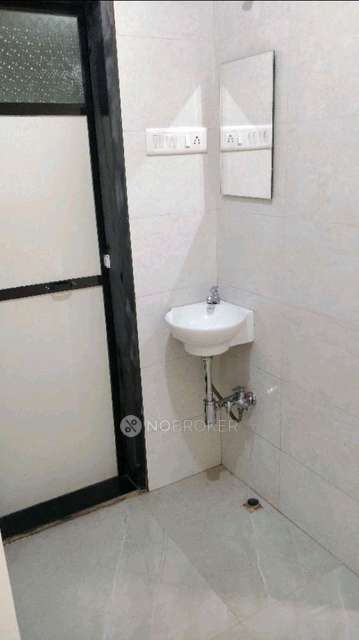 1 RK Flat In Himgiri Lokupvan Phase 2 Chs For Sale  In Thane West