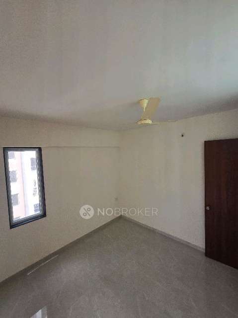2 BHK Flat In Sinclair Place for Rent  In Pimpri-chinchwad