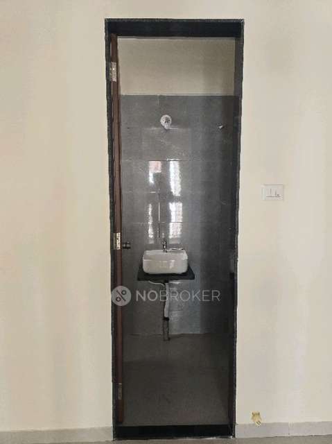 2 BHK Flat In Sinclair Place for Rent  In Pimpri-chinchwad