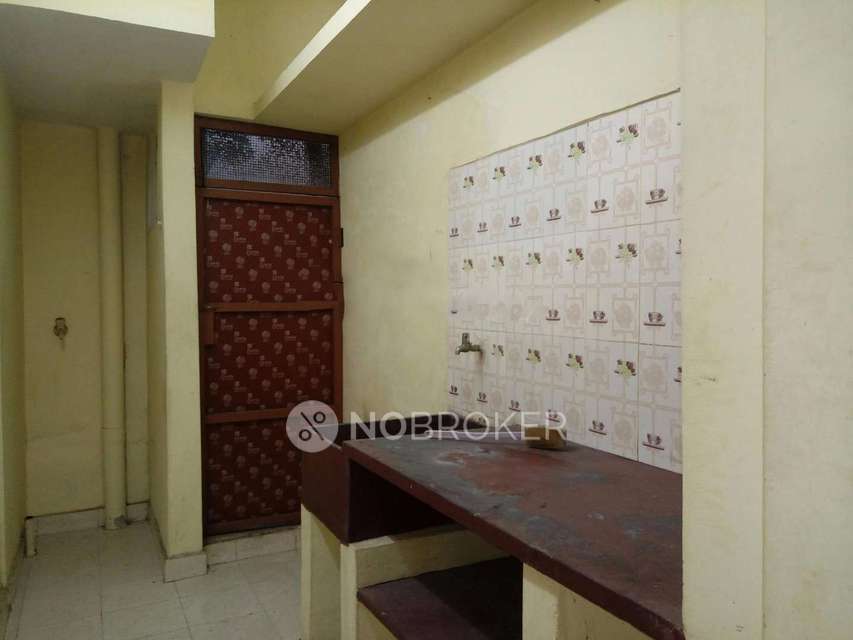 1 RK House for Rent  In Eri Scheme Road, Lig 519, 13th Cross St, Vgn Avenue Phase 2, Mogappair Eri Scheme, Mogappair, Chennai, Tamil Nadu 600037, India