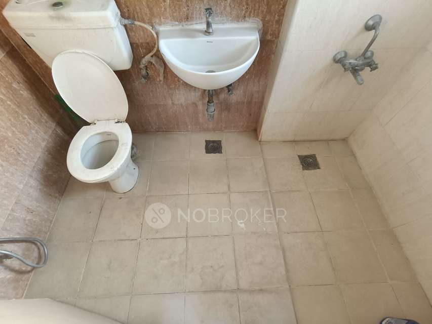 2 BHK Flat In Sabari Serenity Apartment, Thalambur For Sale  In Thalambur