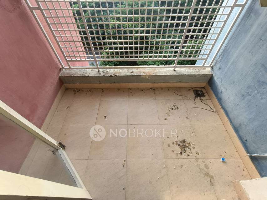 2 BHK Flat In Sabari Serenity Apartment, Thalambur For Sale  In Thalambur