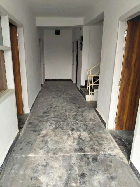 1 RK Flat In Awana  Appartments for Rent  In Sector 131