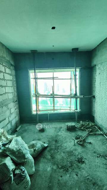 2 BHK Flat In Borivali East For Sale  In Borivali East