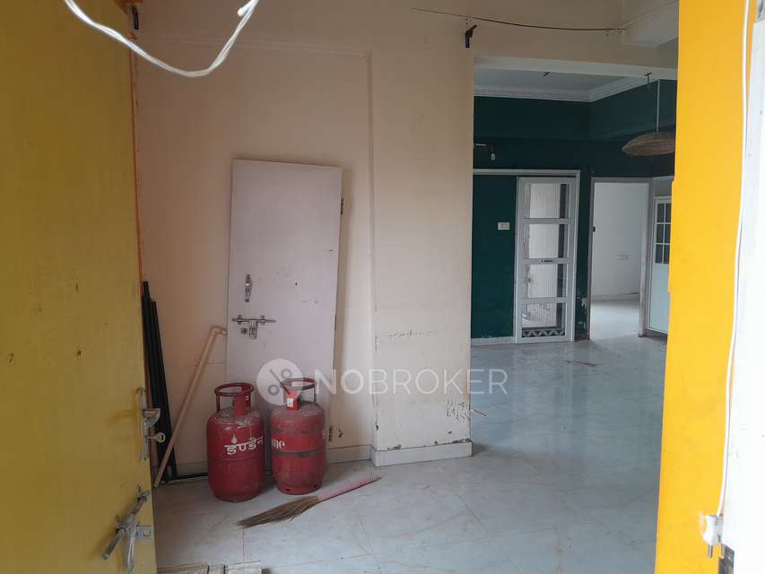 2 BHK Flat In Apex Crown For Sale  In  Maruthi Nagar, Langar Houz, Hyderabad, Telangana 500008, India