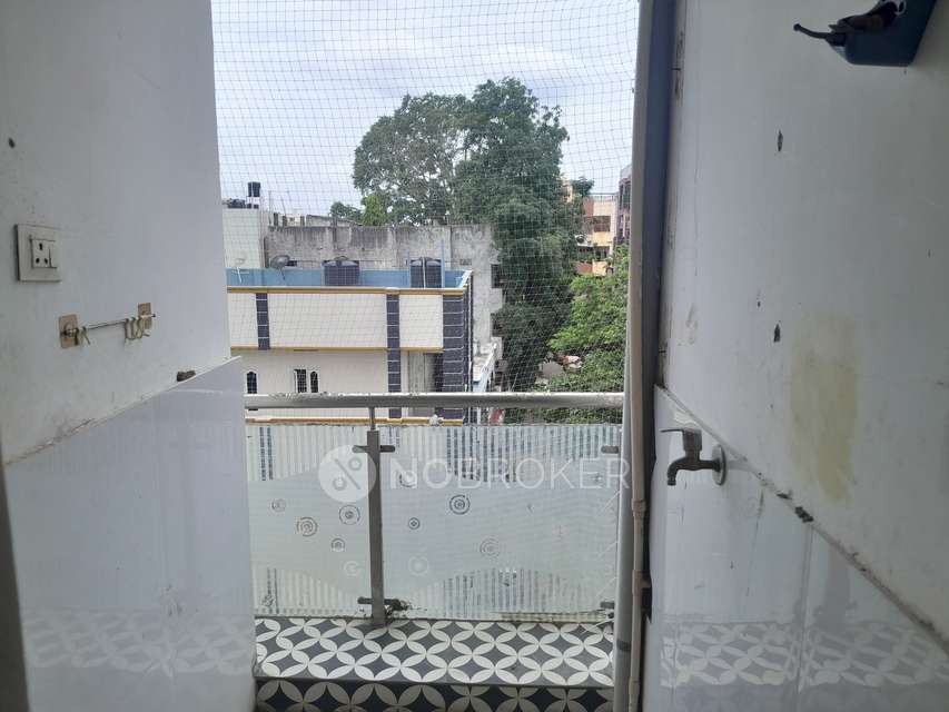 2 BHK Flat In Apex Crown For Sale  In  Maruthi Nagar, Langar Houz, Hyderabad, Telangana 500008, India